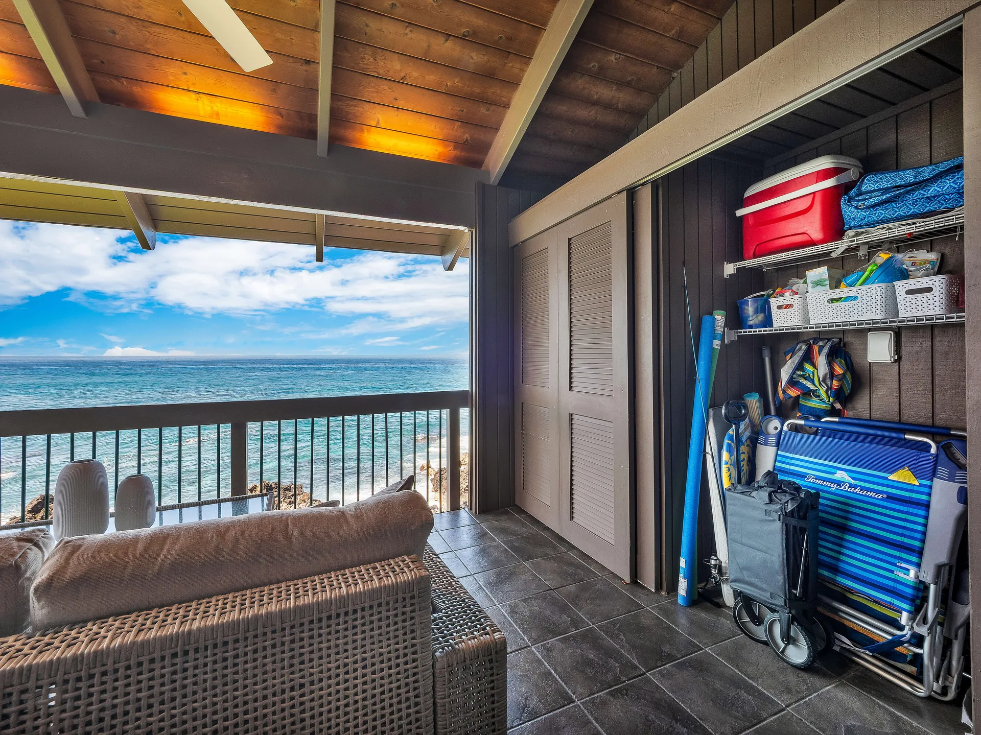 Lanai beach equipment storage with ocean view